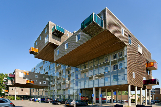 WOZOCO APARTMENTS (AMSTERDAM-OSDORP, HOLLAND)