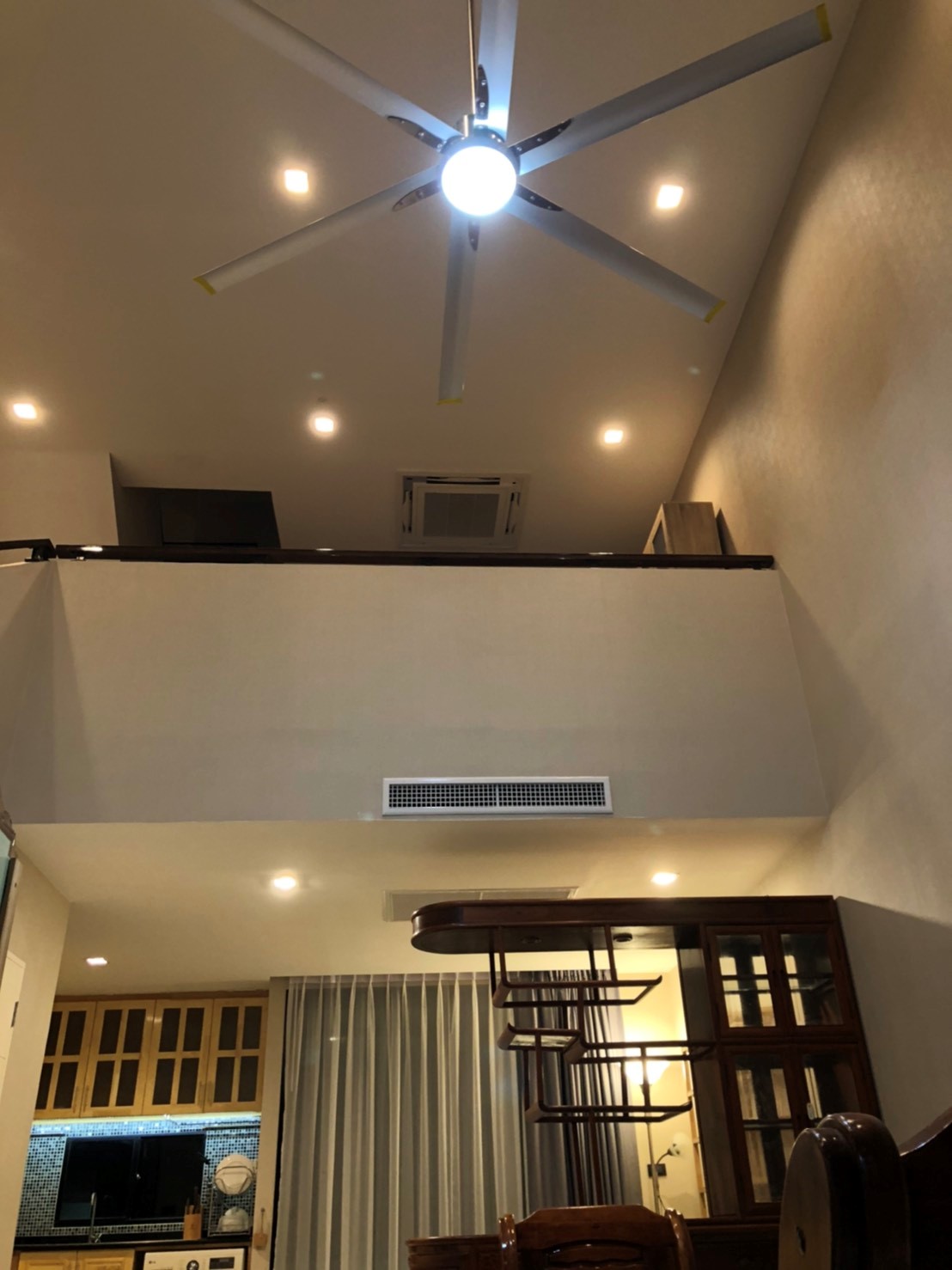 Fully-furnished Townhome 3.5 Fl. for rent 33,000 Baht/month – Baan Klang Muang Vibhavadi