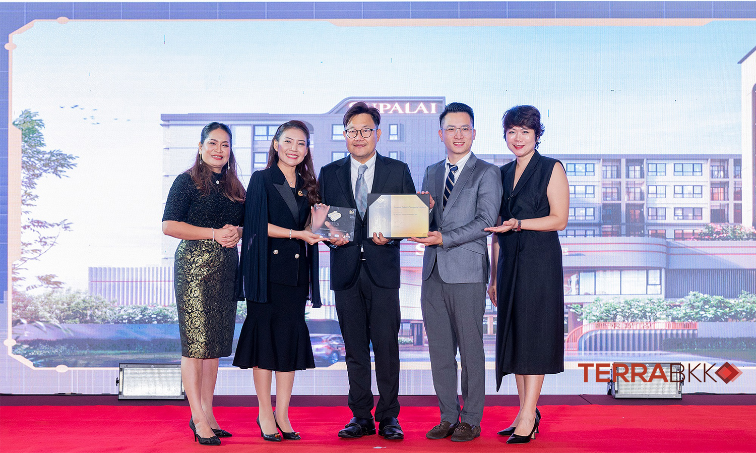 ศุภาลัย ยืนหยัดผู้นำอสังหาฯ ระดับเอเชีย  คว้ารางวัลจาก BCI Asia Top 10 Developers  Awards 2024  ต่อเนื่องเป็นปีที่ 14