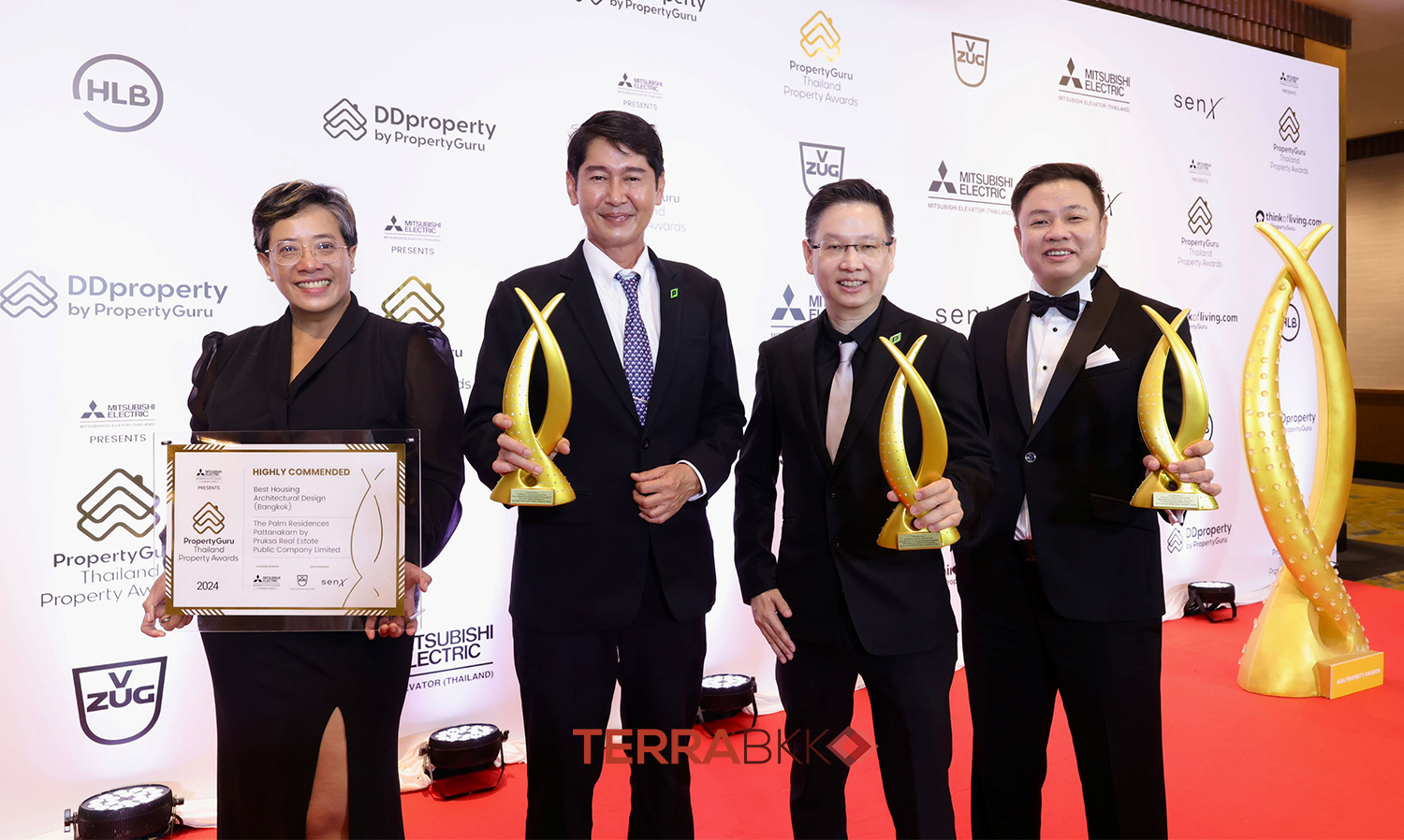 “พฤกษา” คว้า 4 รางวัลคุณภาพ จาก PropertyGuru Thailand Property Awards 2024 ตอกย้ำศักยภาพผู้นำอสังหาริมทรัพย์คุณภาพ ยกระดับการอยู่อาศัย “อยู่ดี มีสุข”